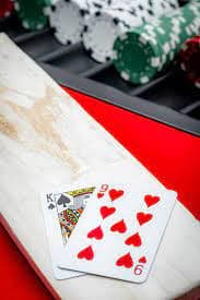 Antarmuka mawar 800 menampilkan berbagai kategori permainan kasino, sportsbook, dan slot